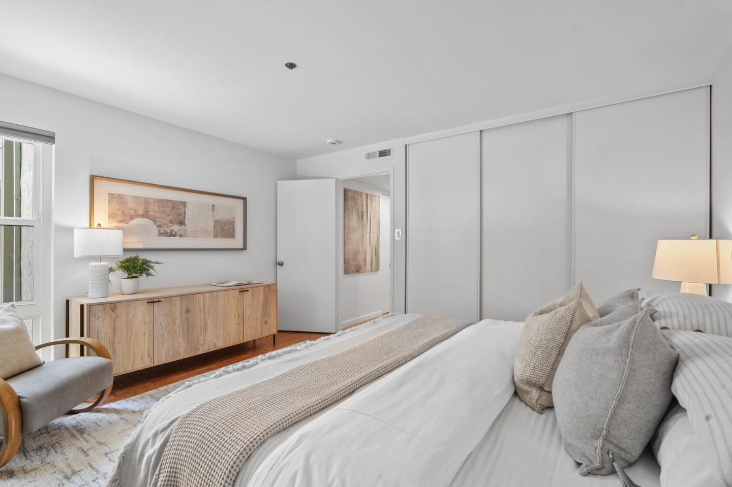 Detail Gallery Image 15 of 18 For 320 Palo Alto Ave #F1,  Palo Alto,  CA 94301 - 1 Beds | 1 Baths