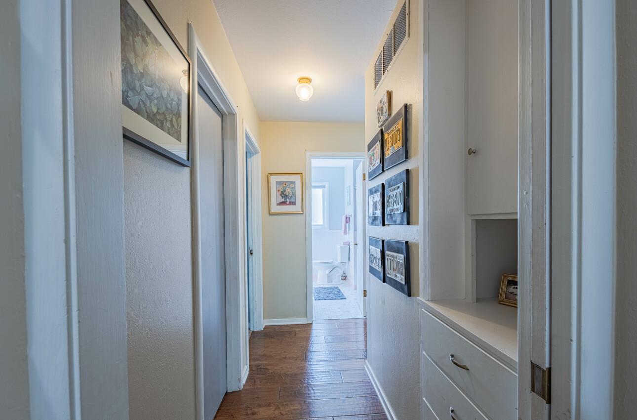 Detail Gallery Image 16 of 34 For 914 Junipero Way, Salinas,  CA 93901 - 3 Beds | 2 Baths