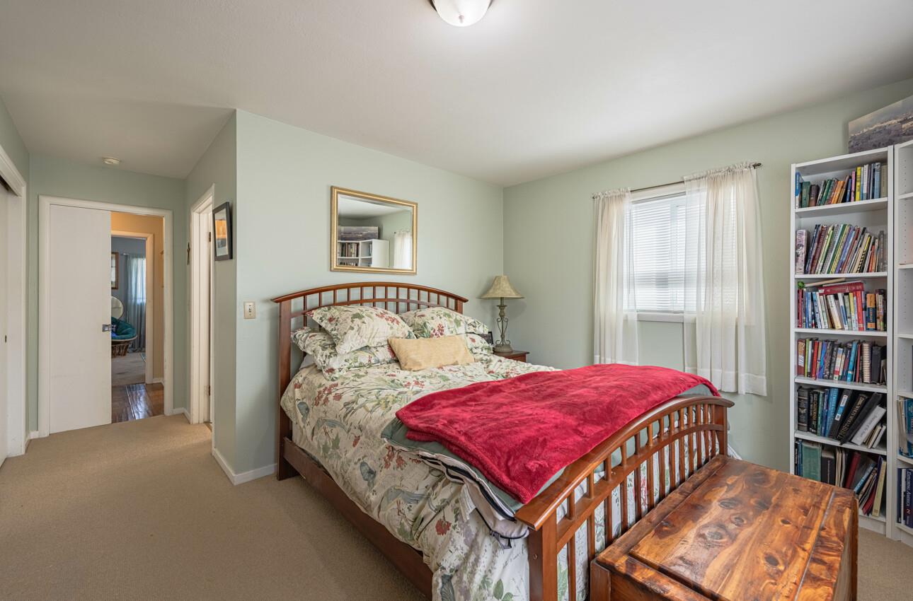 Detail Gallery Image 18 of 34 For 914 Junipero Way, Salinas,  CA 93901 - 3 Beds | 2 Baths