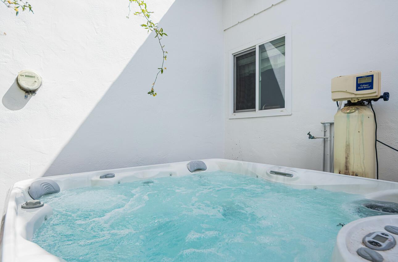 Detail Gallery Image 31 of 34 For 914 Junipero Way, Salinas,  CA 93901 - 3 Beds | 2 Baths