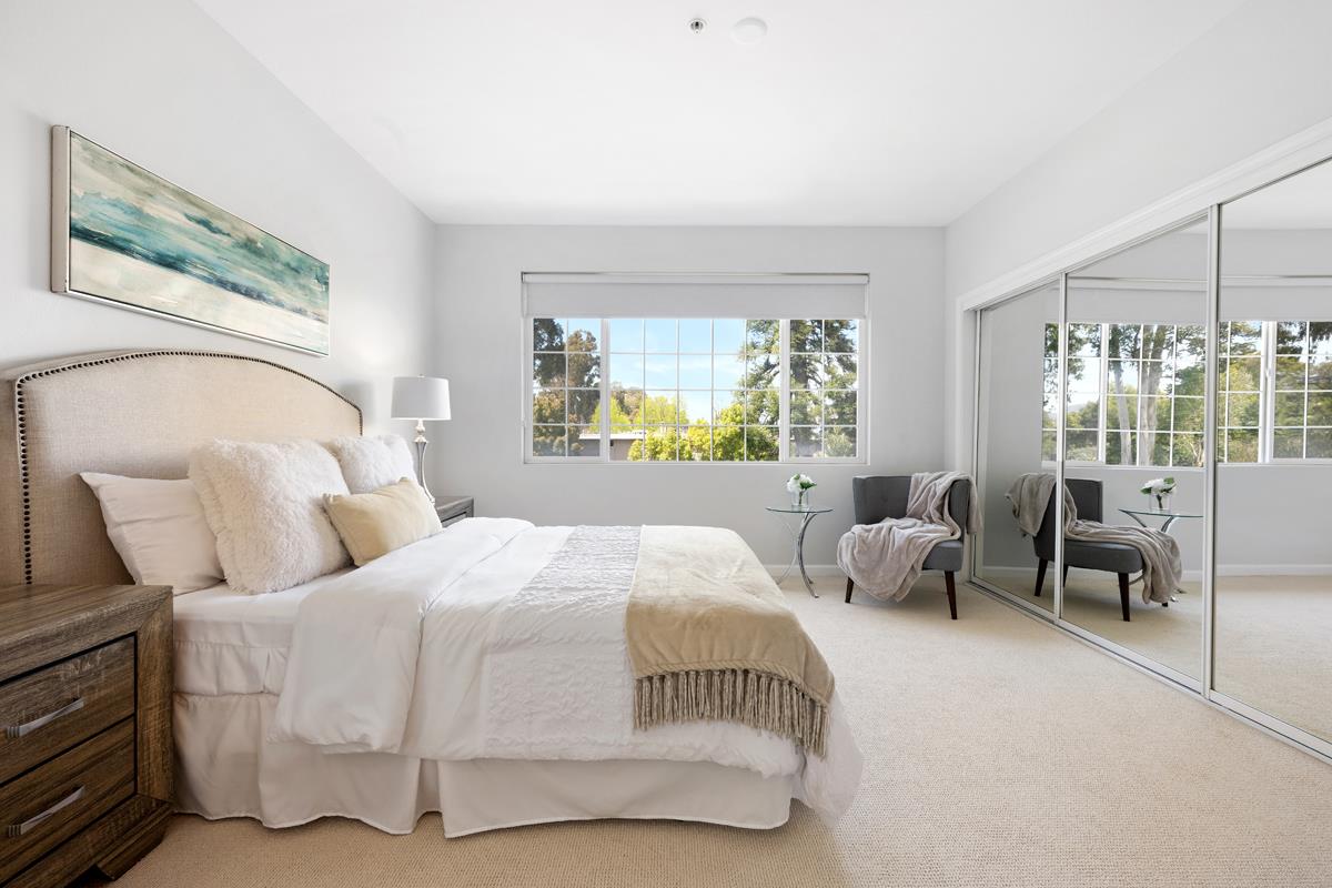 Detail Gallery Image 10 of 39 For 550 El Camino Real #302,  Burlingame,  CA 94010 - 2 Beds | 2 Baths