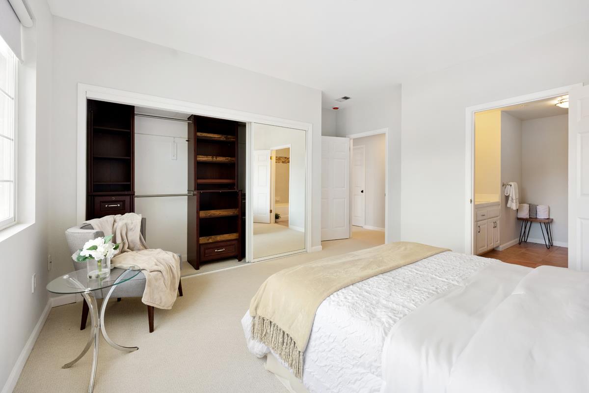 Detail Gallery Image 12 of 39 For 550 El Camino Real #302,  Burlingame,  CA 94010 - 2 Beds | 2 Baths