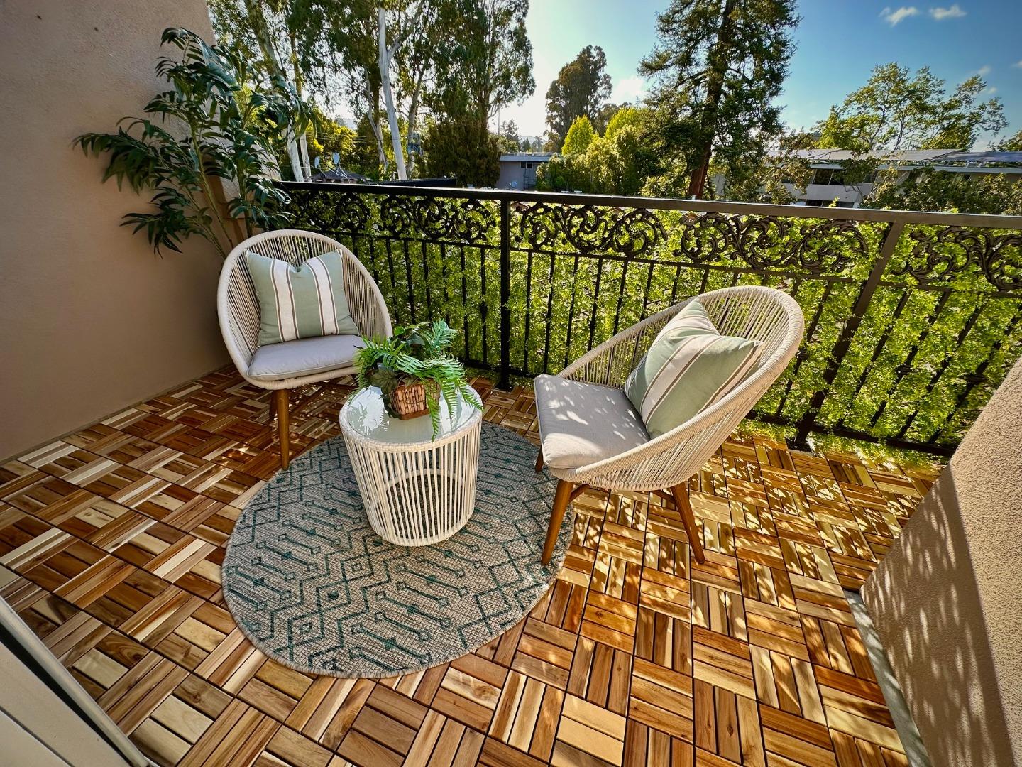 Detail Gallery Image 20 of 39 For 550 El Camino Real #302,  Burlingame,  CA 94010 - 2 Beds | 2 Baths