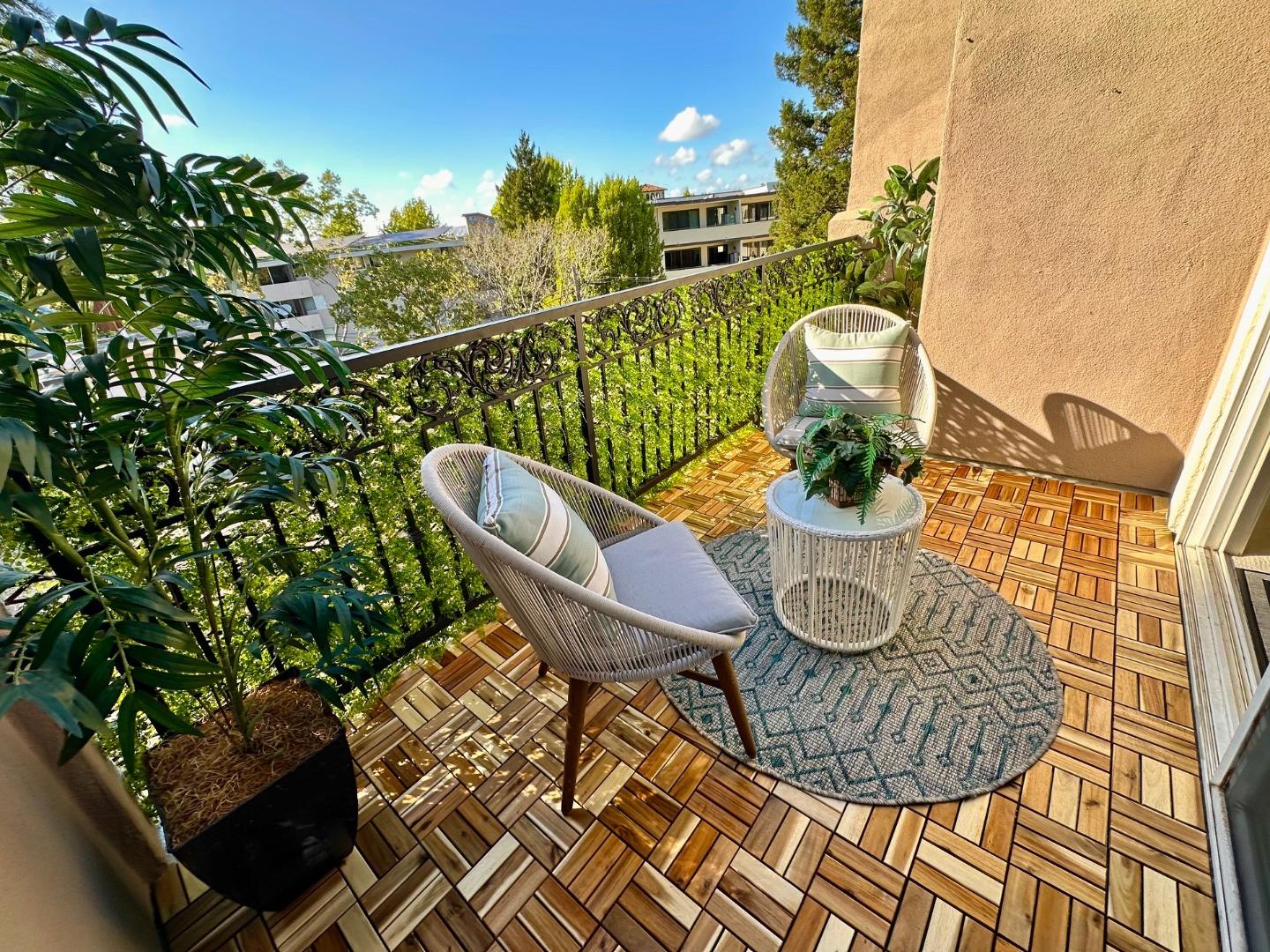 Detail Gallery Image 21 of 39 For 550 El Camino Real #302,  Burlingame,  CA 94010 - 2 Beds | 2 Baths