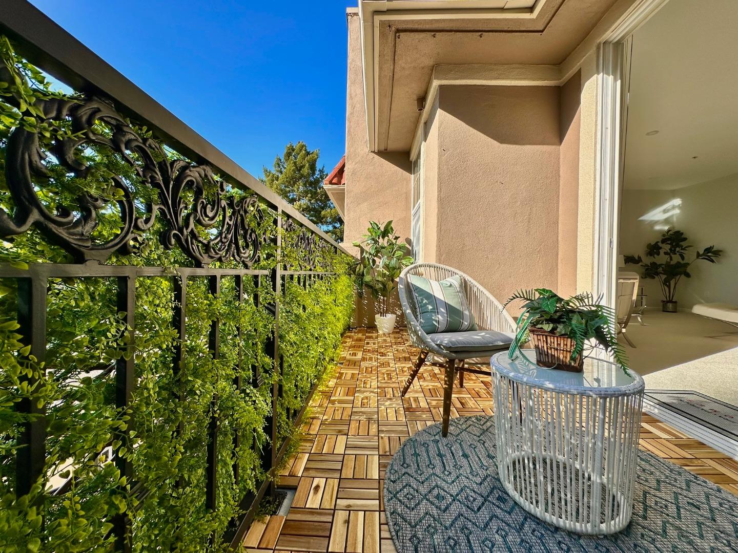 Detail Gallery Image 22 of 39 For 550 El Camino Real #302,  Burlingame,  CA 94010 - 2 Beds | 2 Baths