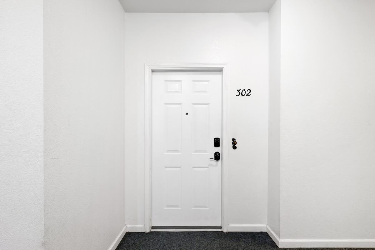 Detail Gallery Image 26 of 39 For 550 El Camino Real #302,  Burlingame,  CA 94010 - 2 Beds | 2 Baths