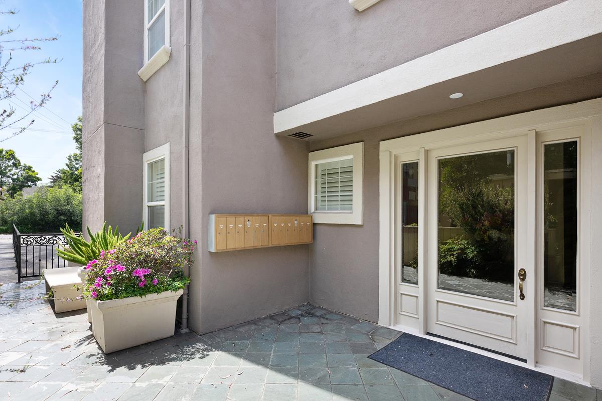 Detail Gallery Image 30 of 39 For 550 El Camino Real #302,  Burlingame,  CA 94010 - 2 Beds | 2 Baths