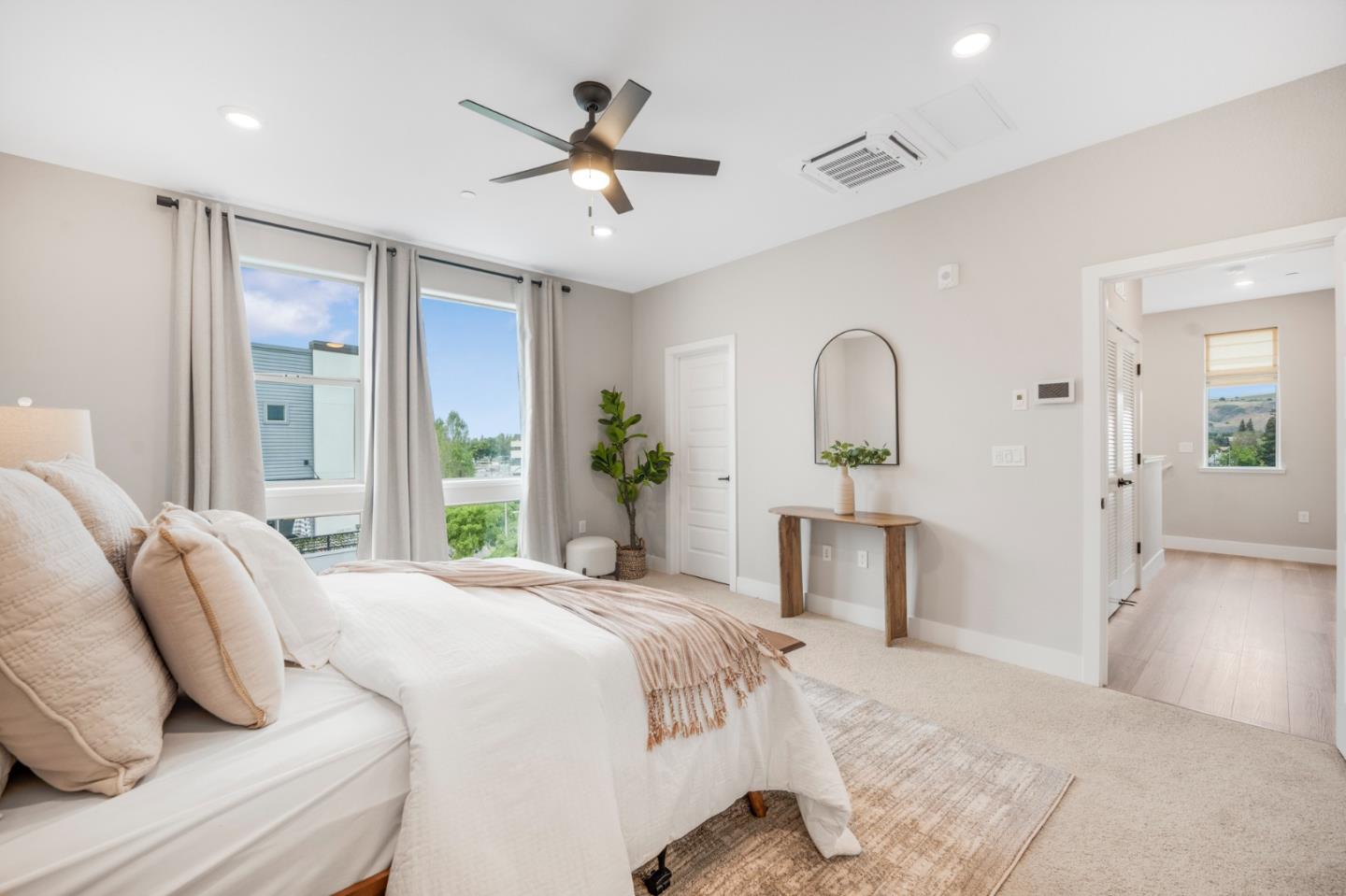 Detail Gallery Image 17 of 44 For 6823 Vector Ct, San Jose,  CA 95119 - 3 Beds | 3 Baths