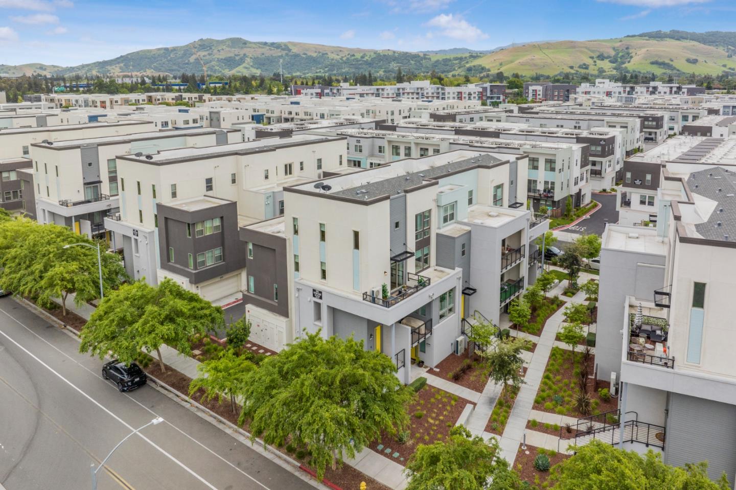 Detail Gallery Image 31 of 44 For 6823 Vector Ct, San Jose,  CA 95119 - 3 Beds | 3 Baths