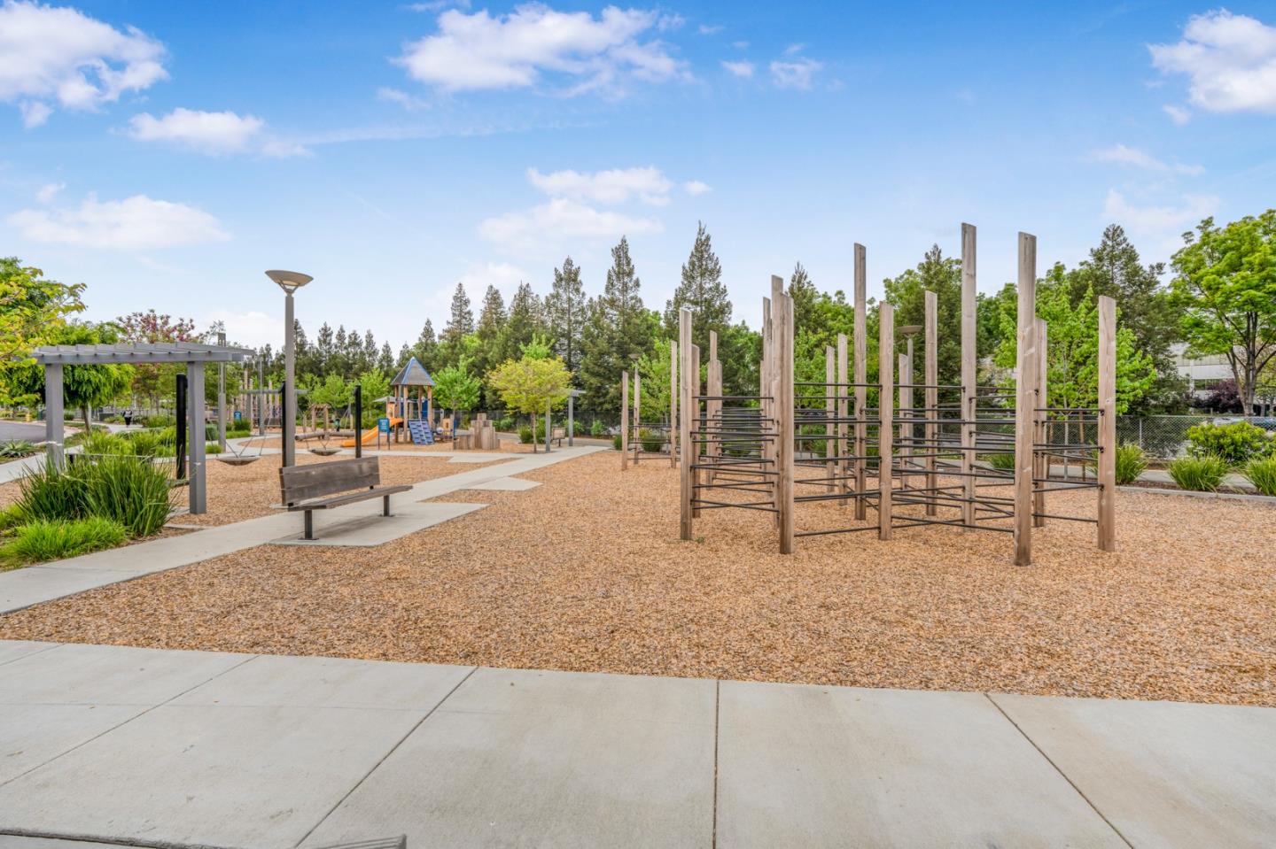 Detail Gallery Image 36 of 44 For 6823 Vector Ct, San Jose,  CA 95119 - 3 Beds | 3 Baths