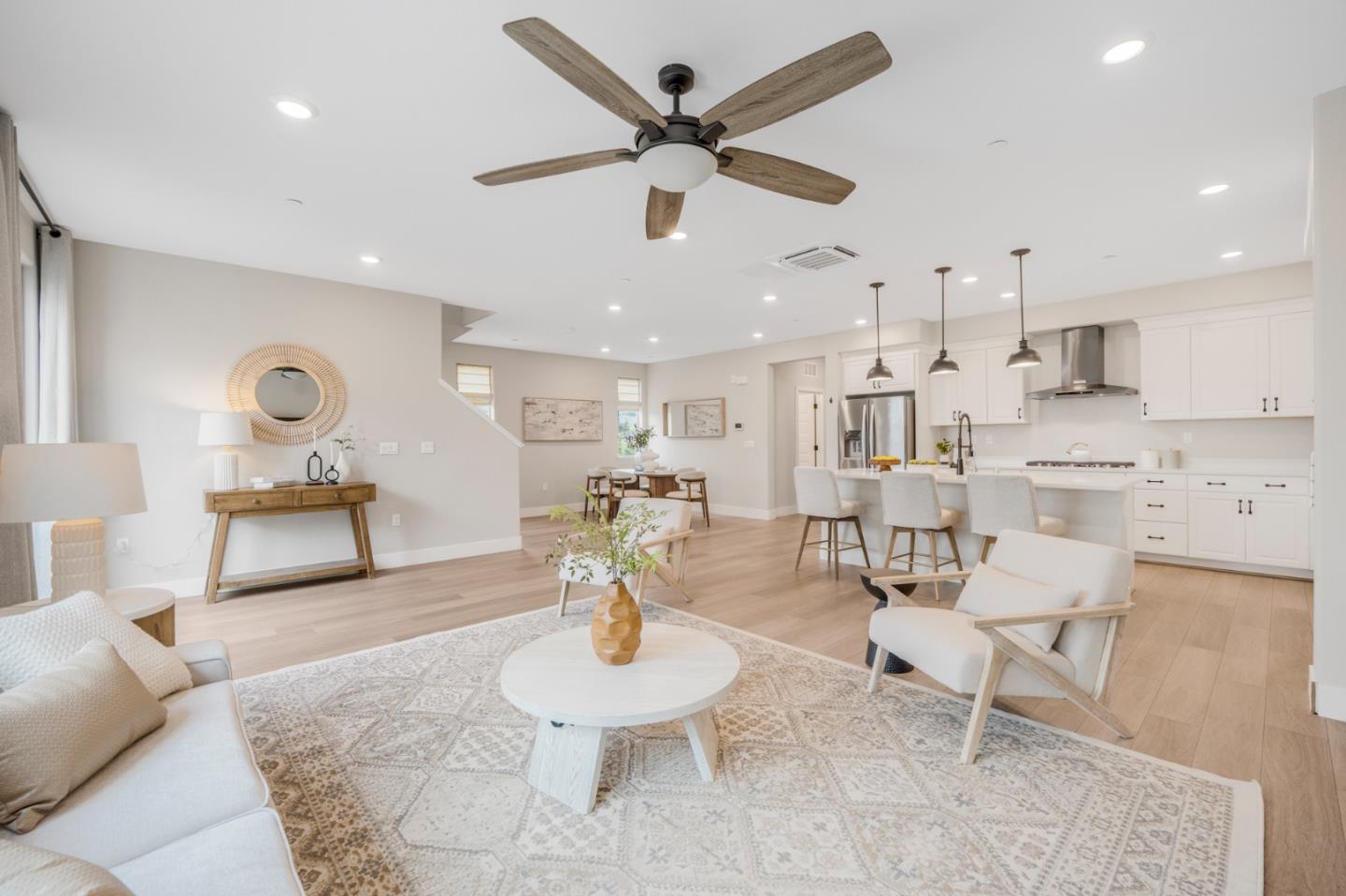 Detail Gallery Image 7 of 44 For 6823 Vector Ct, San Jose,  CA 95119 - 3 Beds | 3 Baths