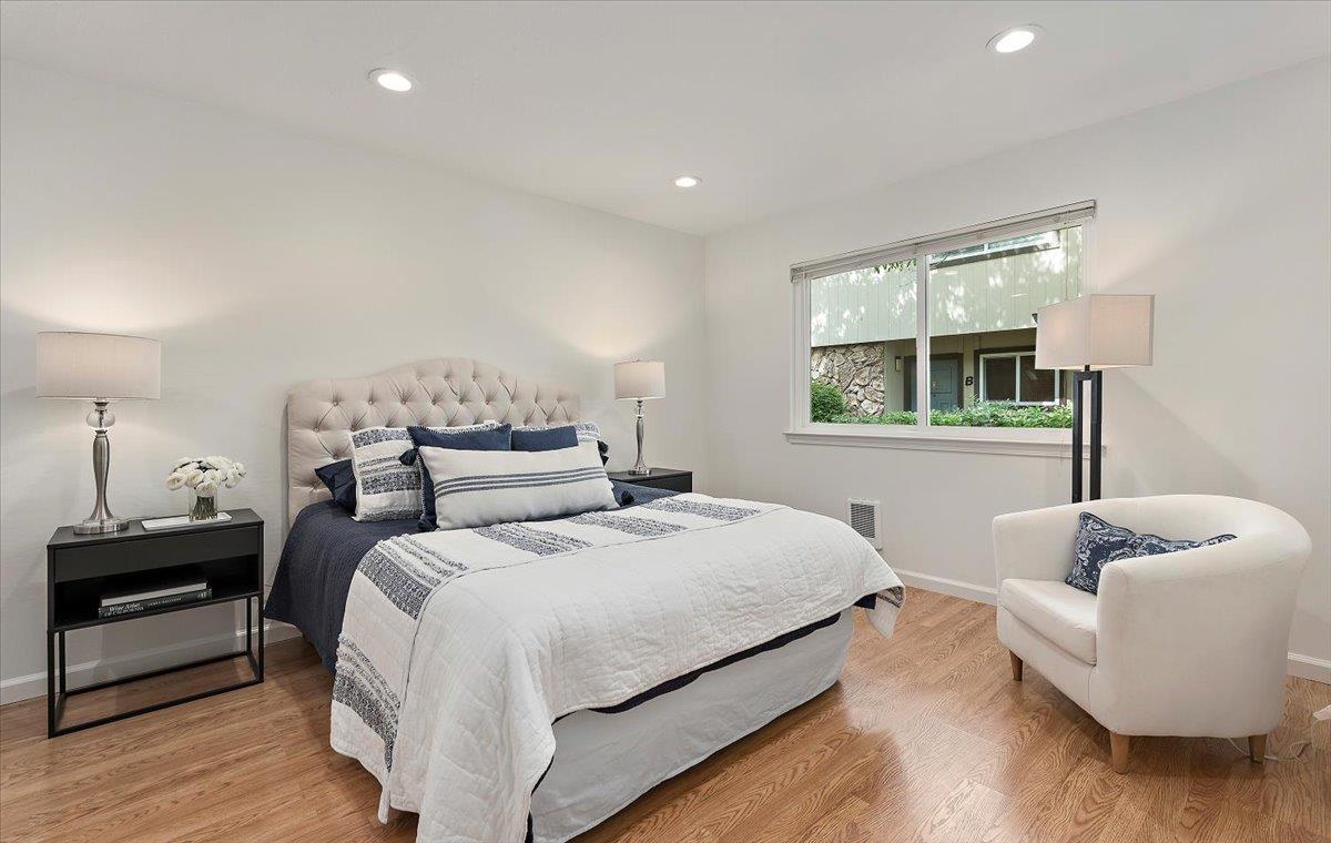 Detail Gallery Image 7 of 12 For 99 Sherland Ave a,  Mountain View,  CA 94043 - 3 Beds | 1/1 Baths