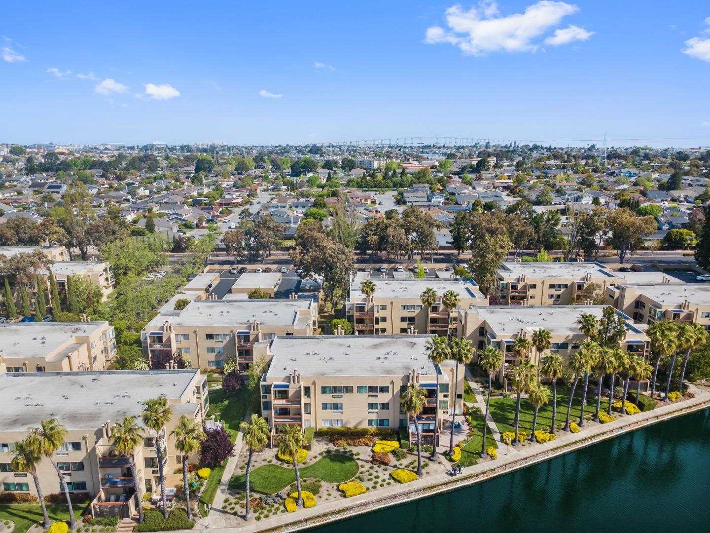 Detail Gallery Image 40 of 47 For 918 Beach Park Blvd #53,  Foster City,  CA 94404 - 2 Beds | 2 Baths