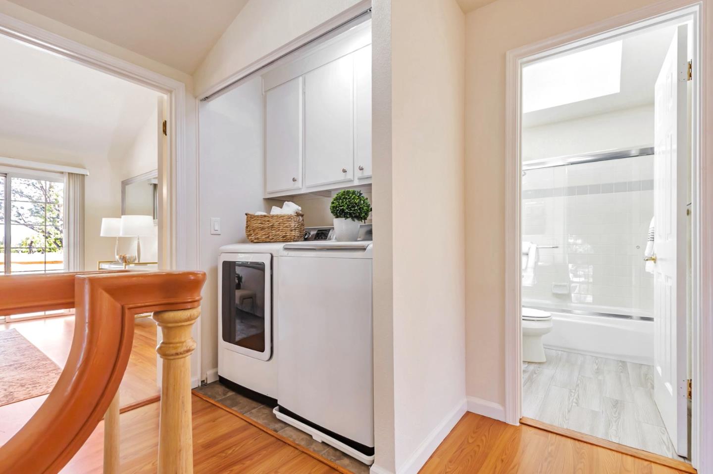 Detail Gallery Image 17 of 45 For 10 Tyrella Ct, Mountain View,  CA 94043 - 3 Beds | 2/1 Baths