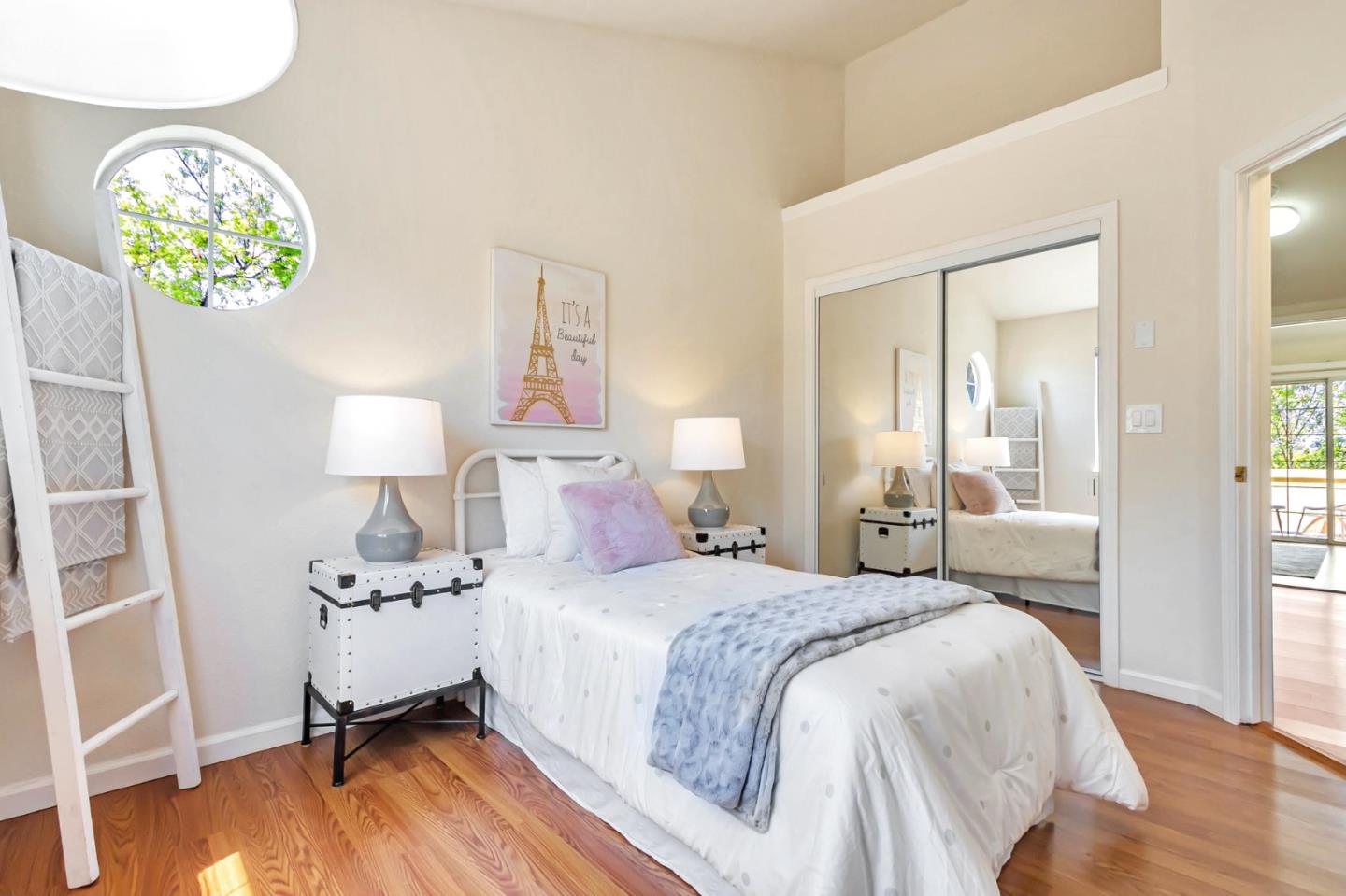 Detail Gallery Image 31 of 45 For 10 Tyrella Ct, Mountain View,  CA 94043 - 3 Beds | 2/1 Baths