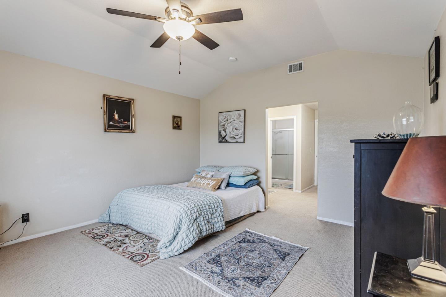 Detail Gallery Image 15 of 20 For 745 Helen Dr, Hollister,  CA 95023 - 2 Beds | 2/1 Baths