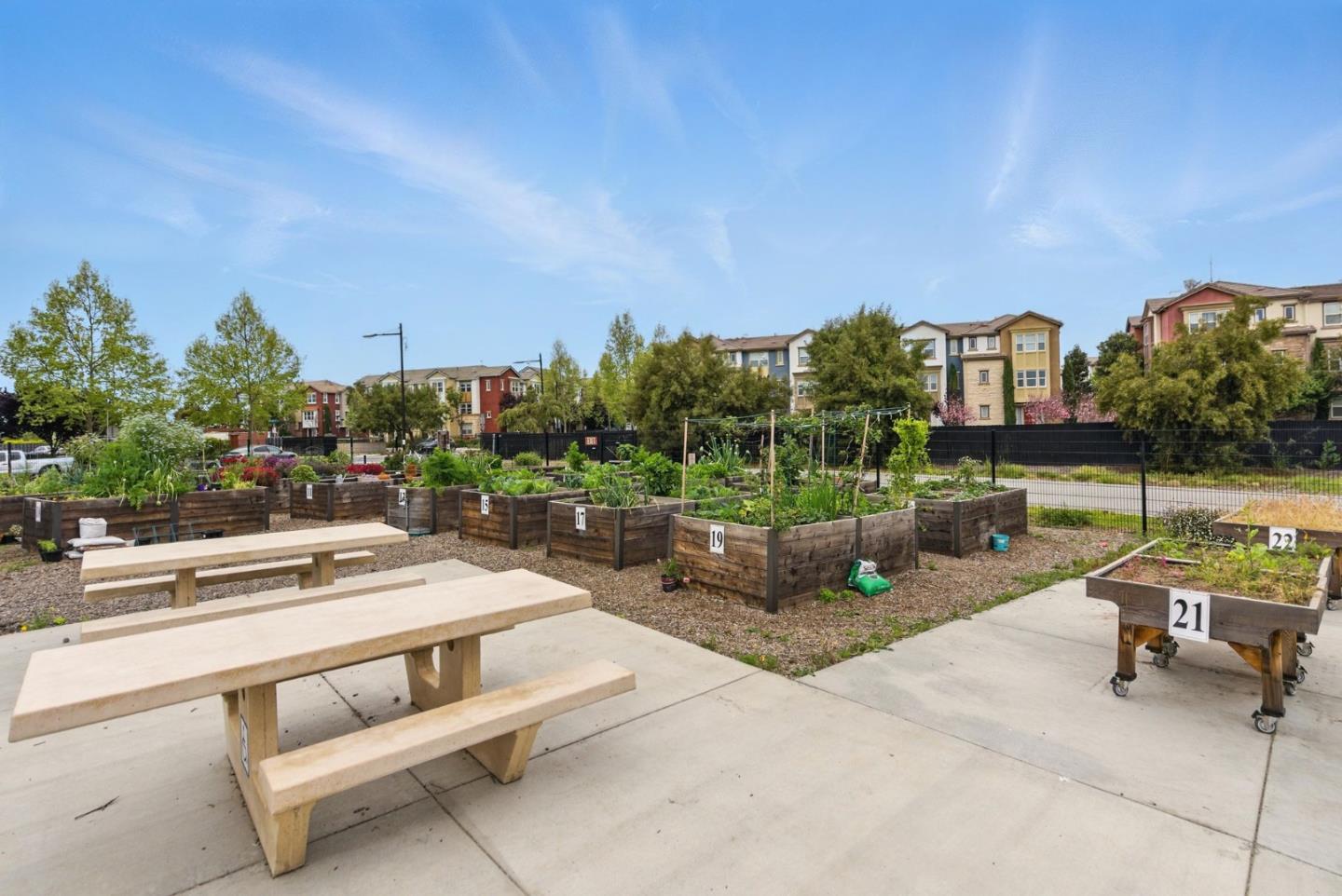 Detail Gallery Image 41 of 47 For 1719 Houret Ct, Milpitas,  CA 95035 - 3 Beds | 3/1 Baths