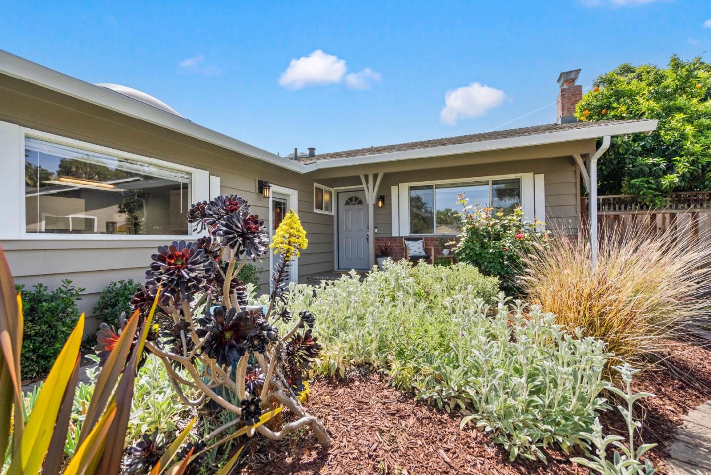 Detail Gallery Image 5 of 33 For 654 Whitethorne Dr, Campbell,  CA 95008 - 3 Beds | 2 Baths