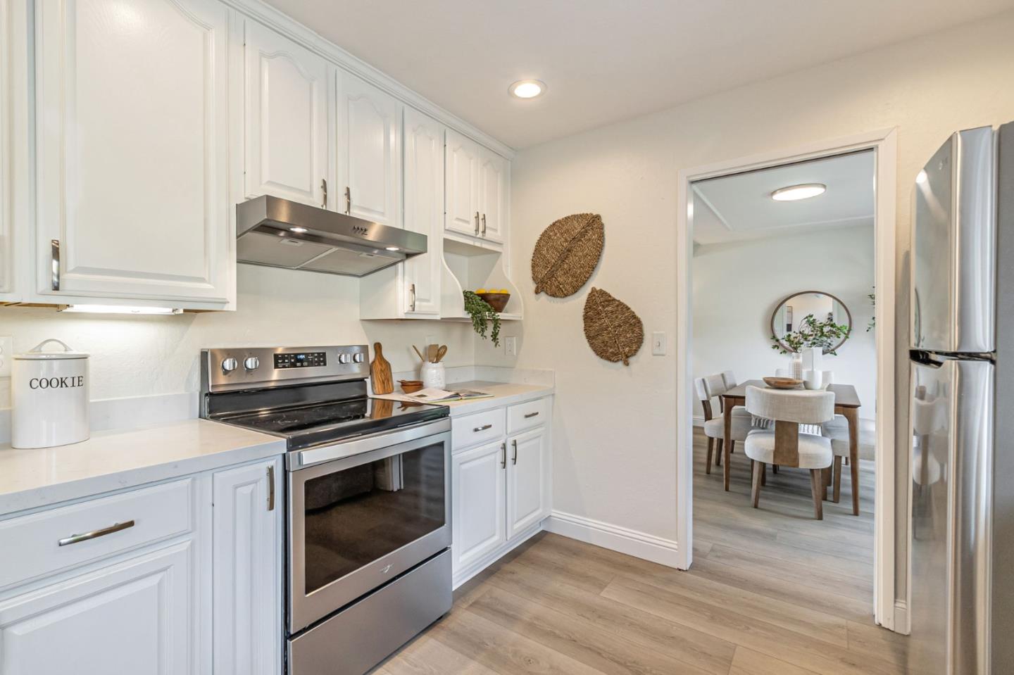 Detail Gallery Image 18 of 50 For 743 Silver Pine Ct, Sunnyvale,  CA 94086 - 5 Beds | 2/1 Baths