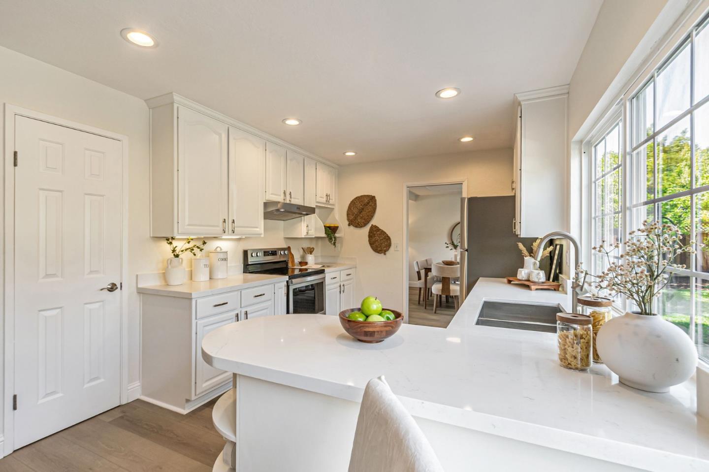 Detail Gallery Image 21 of 50 For 743 Silver Pine Ct, Sunnyvale,  CA 94086 - 5 Beds | 2/1 Baths
