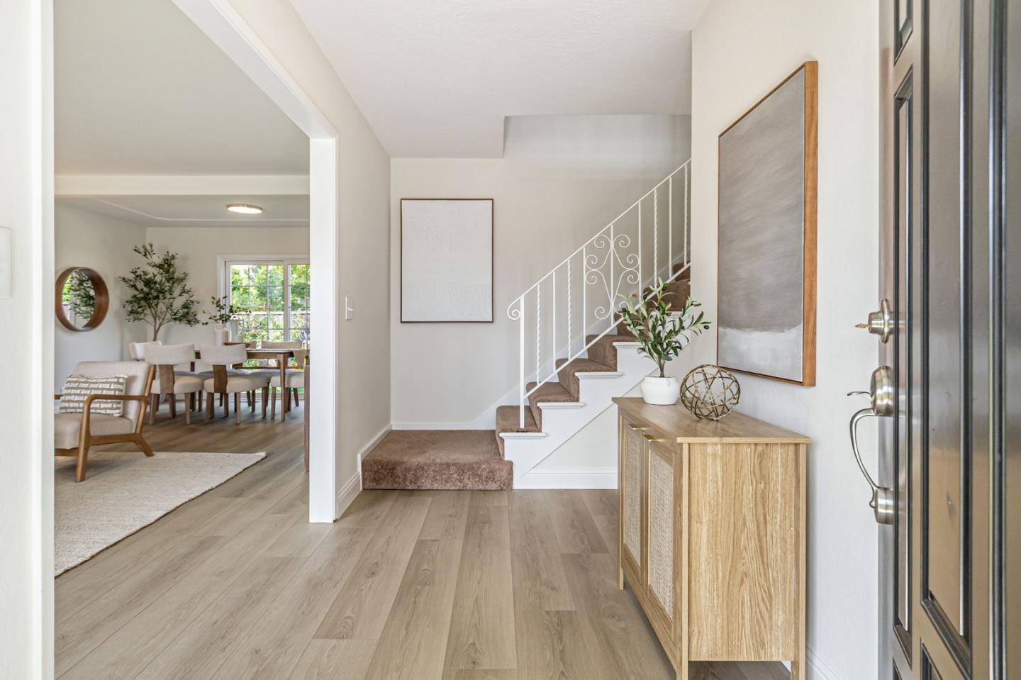 Detail Gallery Image 5 of 50 For 743 Silver Pine Ct, Sunnyvale,  CA 94086 - 5 Beds | 2/1 Baths