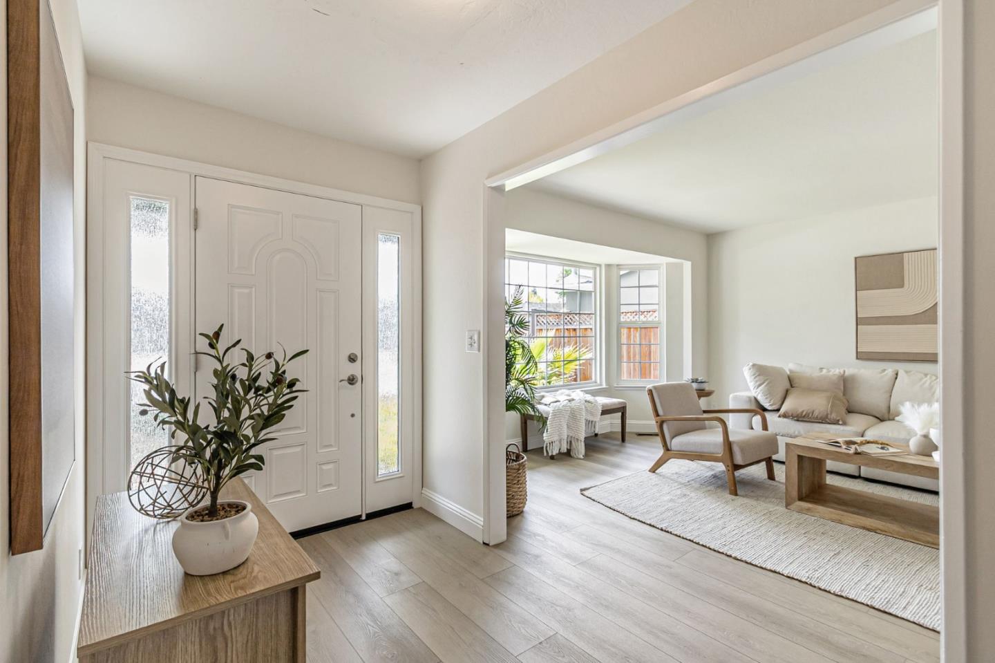 Detail Gallery Image 6 of 50 For 743 Silver Pine Ct, Sunnyvale,  CA 94086 - 5 Beds | 2/1 Baths