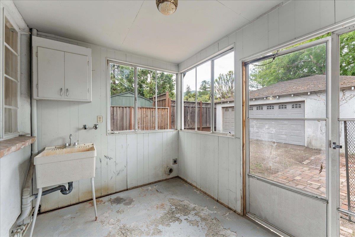 Detail Gallery Image 19 of 36 For 16706 Littlefield Ln, Los Gatos,  CA 95032 - 2 Beds | 1 Baths