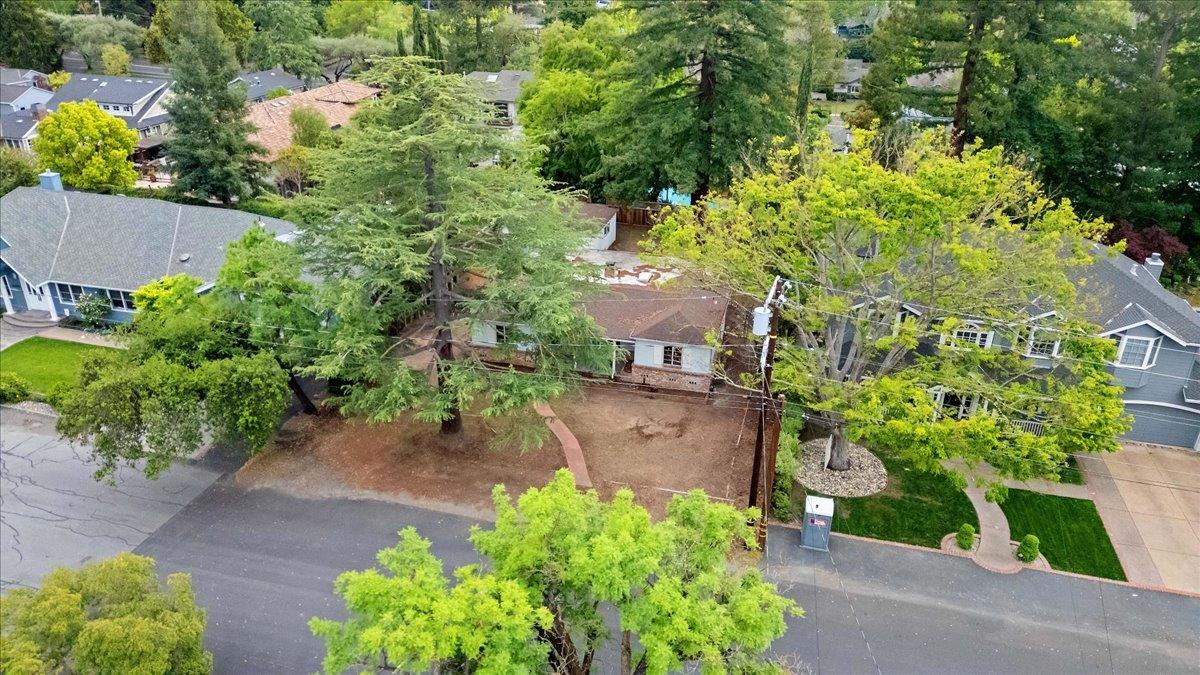 Detail Gallery Image 6 of 36 For 16706 Littlefield Ln, Los Gatos,  CA 95032 - 2 Beds | 1 Baths