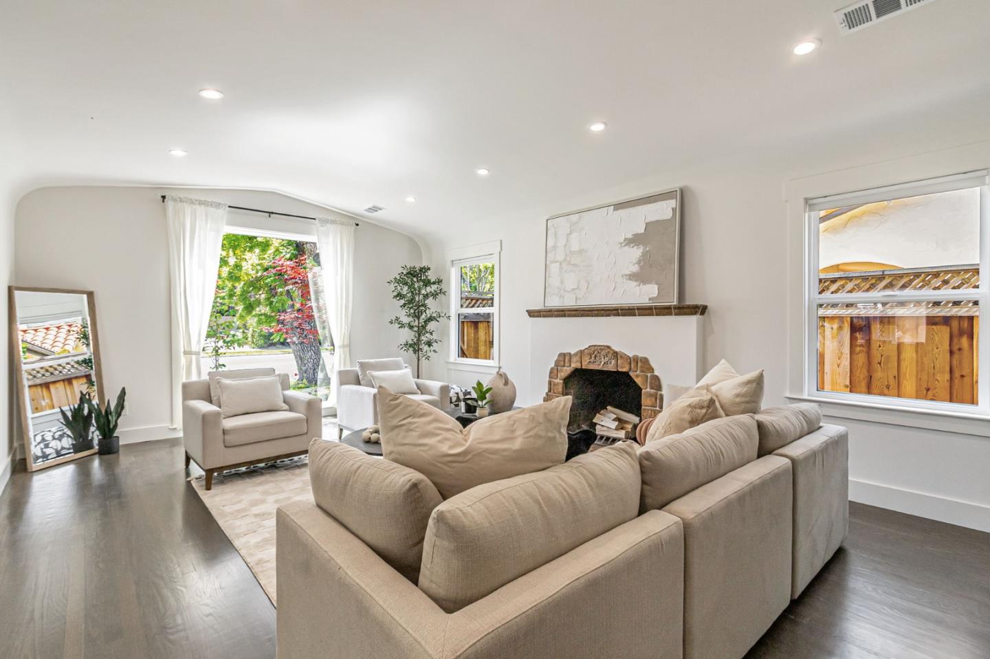 Detail Gallery Image 15 of 56 For 664 Chapman St, San Jose,  CA 95126 - 3 Beds | 2 Baths