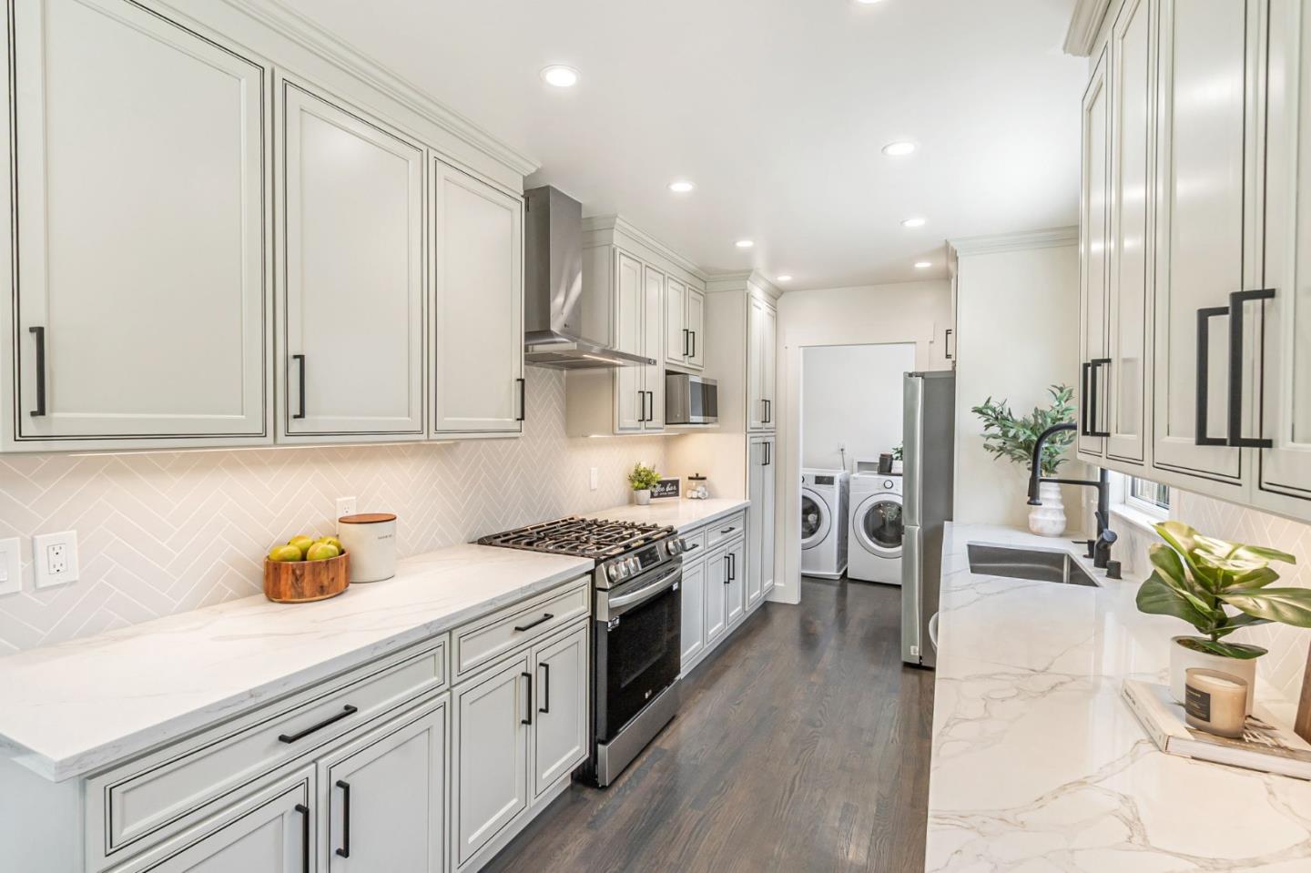 Detail Gallery Image 21 of 56 For 664 Chapman St, San Jose,  CA 95126 - 3 Beds | 2 Baths