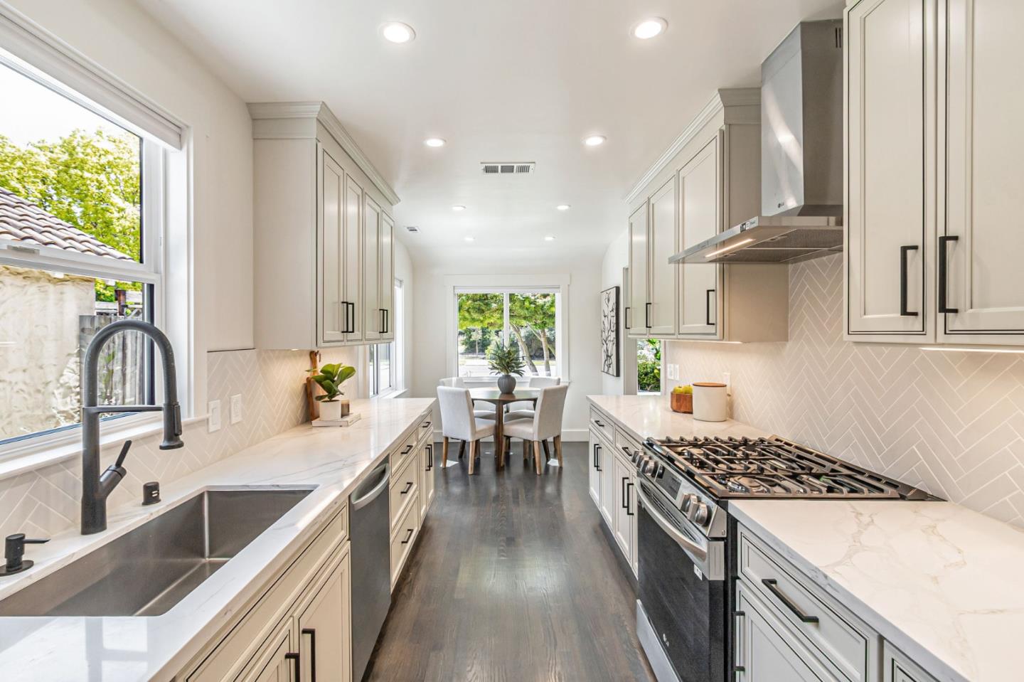 Detail Gallery Image 24 of 56 For 664 Chapman St, San Jose,  CA 95126 - 3 Beds | 2 Baths