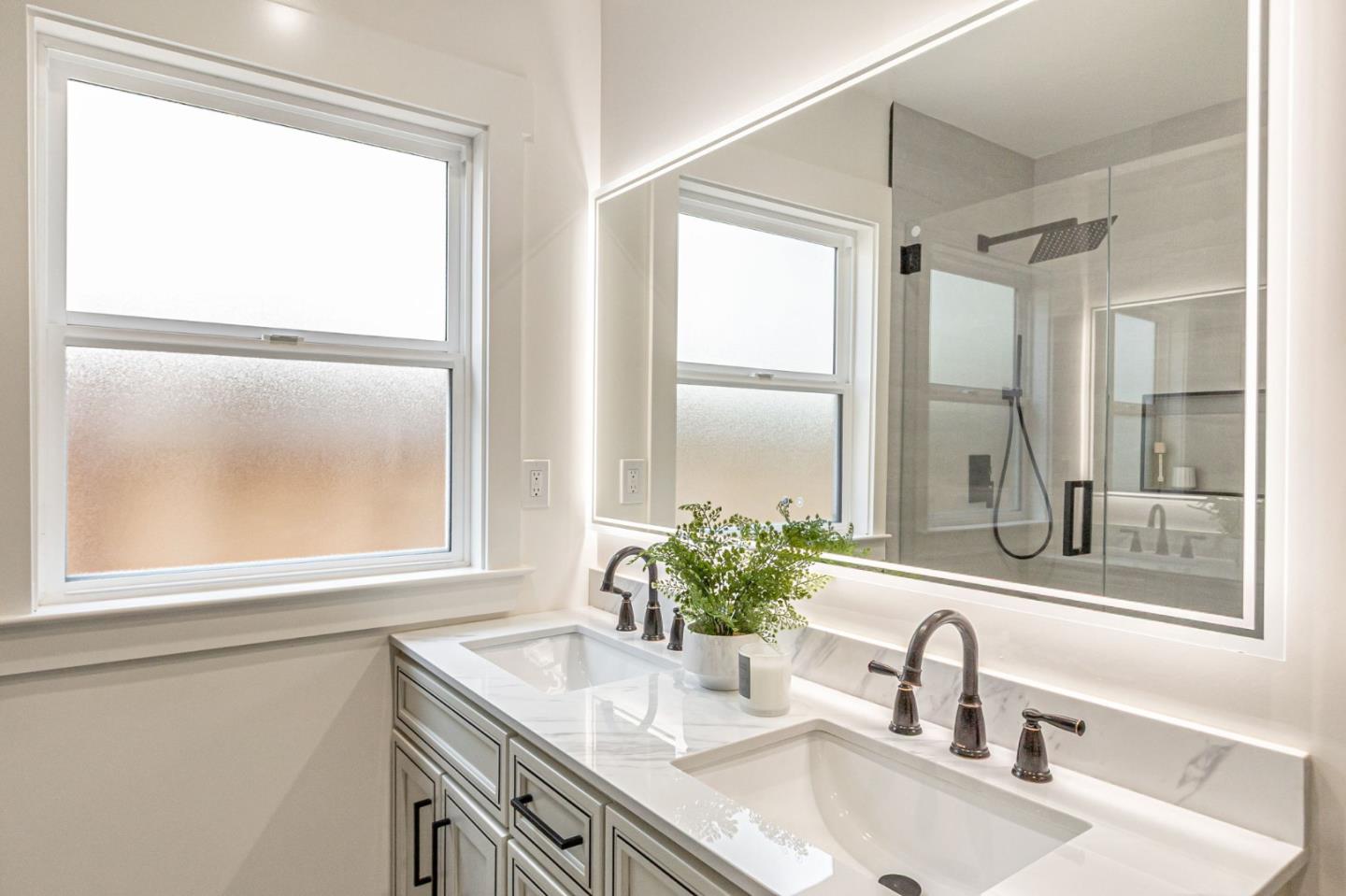 Detail Gallery Image 33 of 56 For 664 Chapman St, San Jose,  CA 95126 - 3 Beds | 2 Baths
