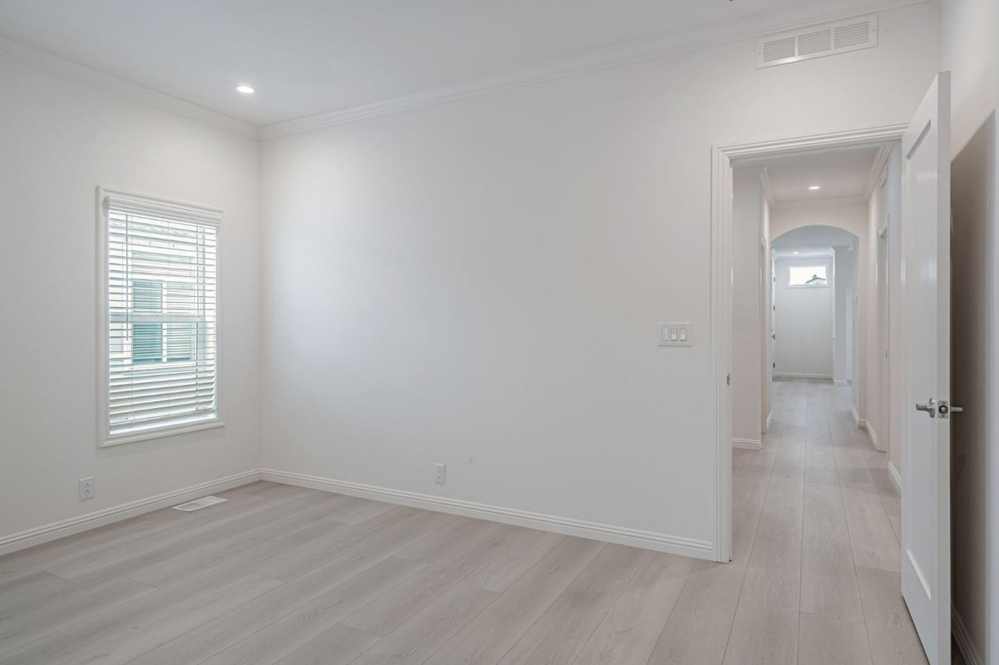 Detail Gallery Image 12 of 37 For 238 Chateau La Salle Dr #238,  San Jose,  CA 95111 - 3 Beds | 3 Baths