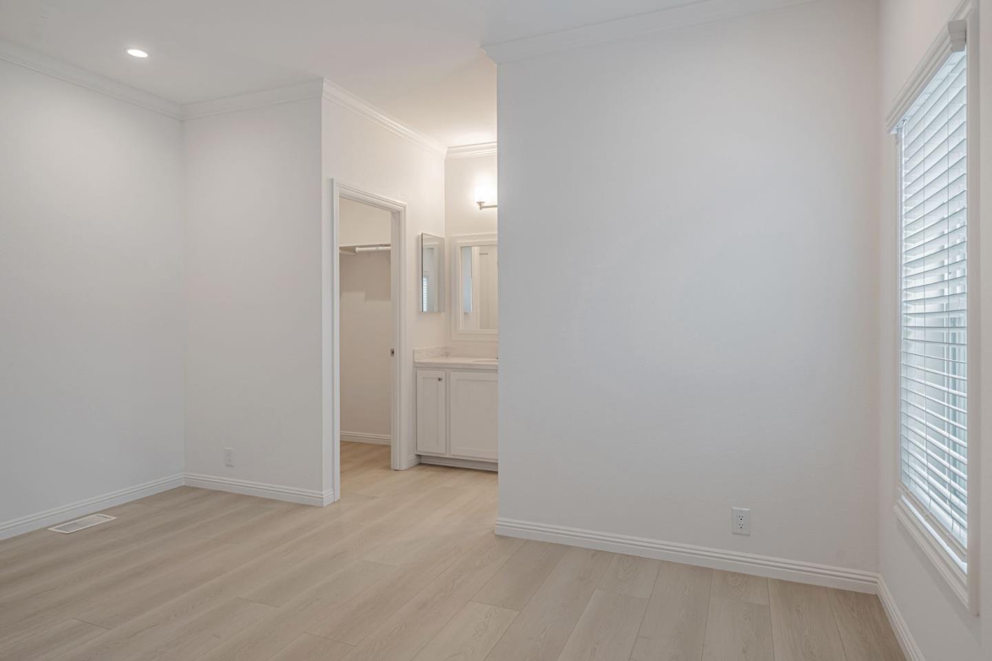 Detail Gallery Image 21 of 37 For 238 Chateau La Salle Dr #238,  San Jose,  CA 95111 - 3 Beds | 3 Baths