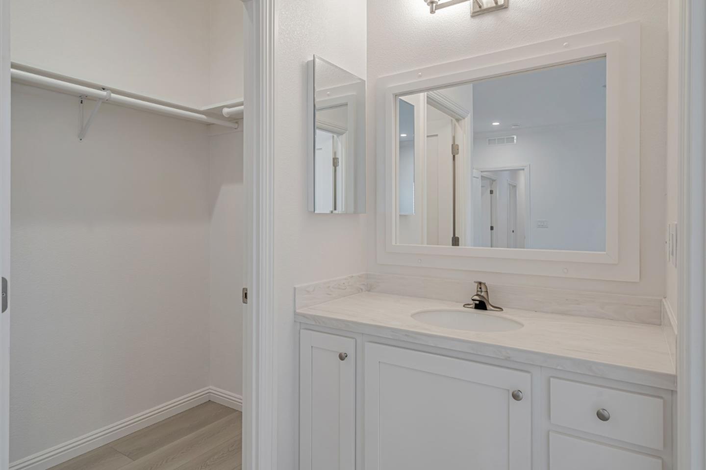 Detail Gallery Image 22 of 37 For 238 Chateau La Salle Dr #238,  San Jose,  CA 95111 - 3 Beds | 3 Baths