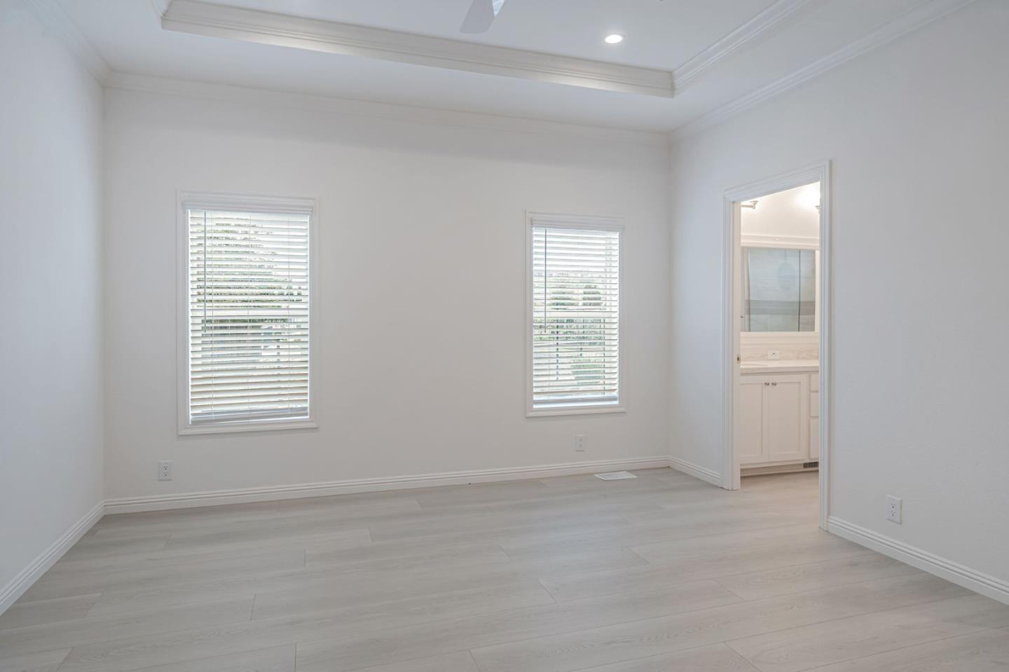 Detail Gallery Image 27 of 37 For 238 Chateau La Salle Dr #238,  San Jose,  CA 95111 - 3 Beds | 3 Baths