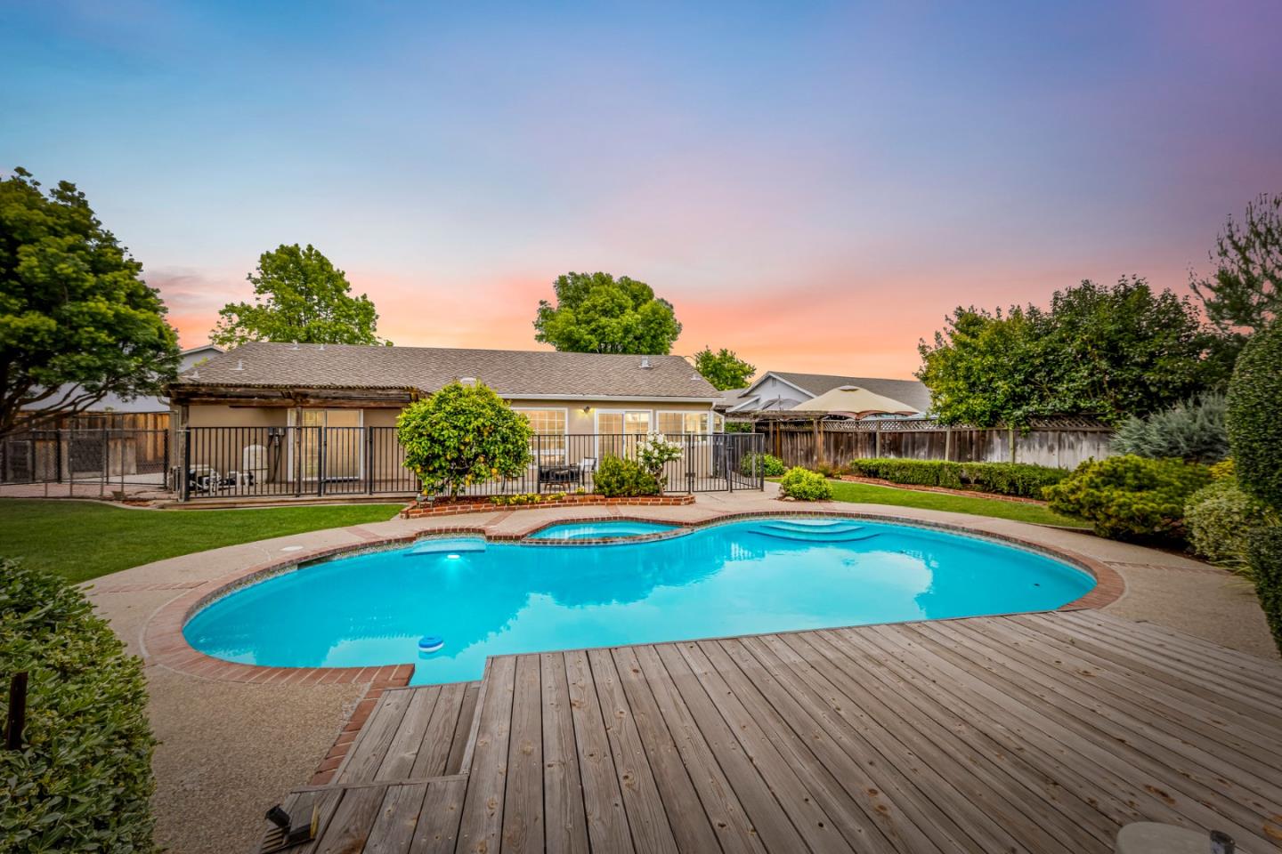 Detail Gallery Image 24 of 25 For 464 Edelweiss Dr, San Jose,  CA 95136 - 3 Beds | 2 Baths