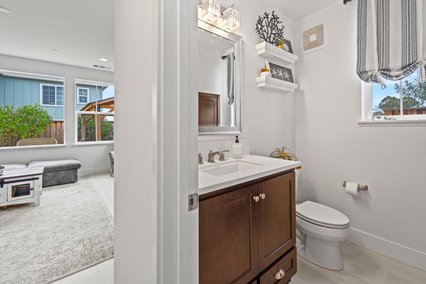 Detail Gallery Image 13 of 41 For 287 Skyview Dr, Marina,  CA 93933 - 3 Beds | 2/1 Baths