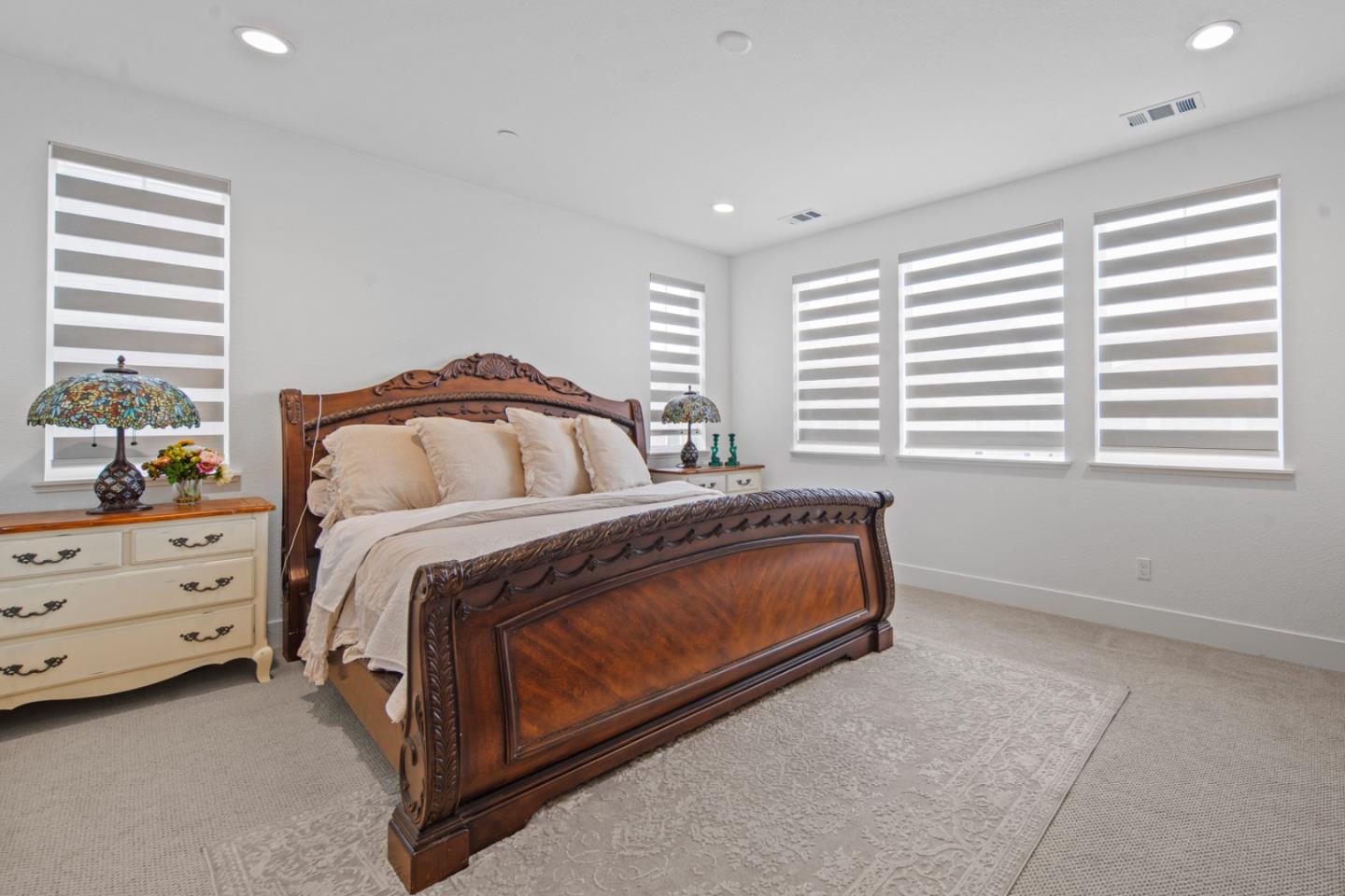 Detail Gallery Image 19 of 41 For 287 Skyview Dr, Marina,  CA 93933 - 3 Beds | 2/1 Baths
