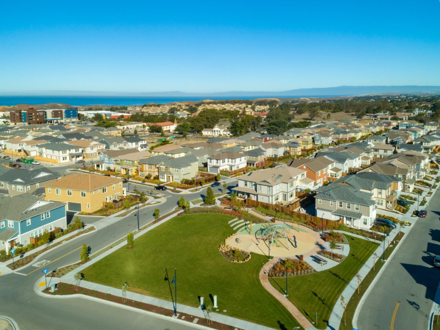 Detail Gallery Image 38 of 41 For 287 Skyview Dr, Marina,  CA 93933 - 3 Beds | 2/1 Baths