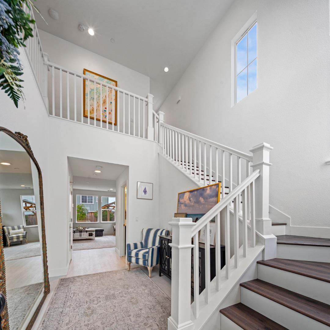 Detail Gallery Image 4 of 41 For 287 Skyview Dr, Marina,  CA 93933 - 3 Beds | 2/1 Baths