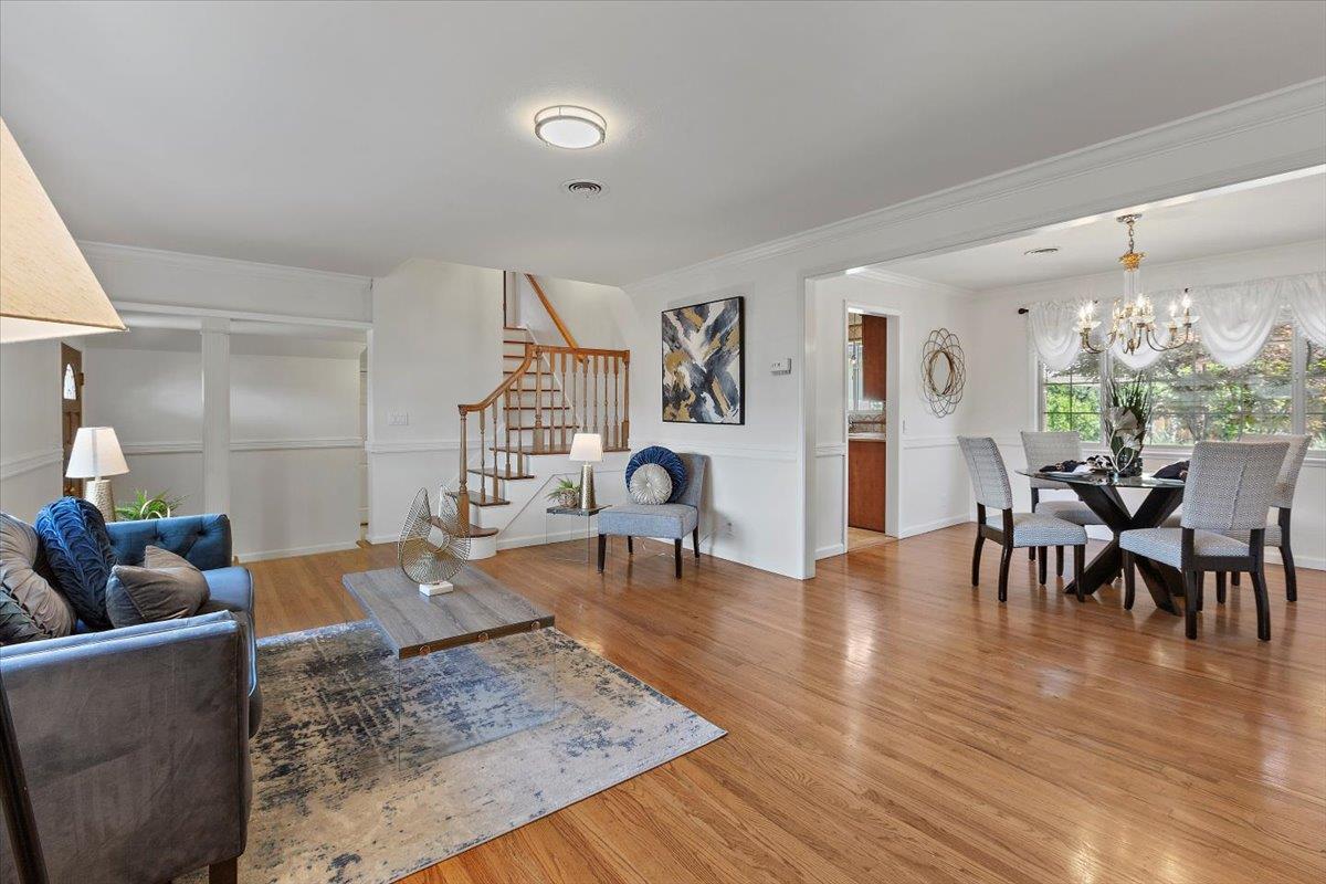 Detail Gallery Image 5 of 38 For 2875 Stevenson St, Santa Clara,  CA 95051 - 4 Beds | 3/1 Baths
