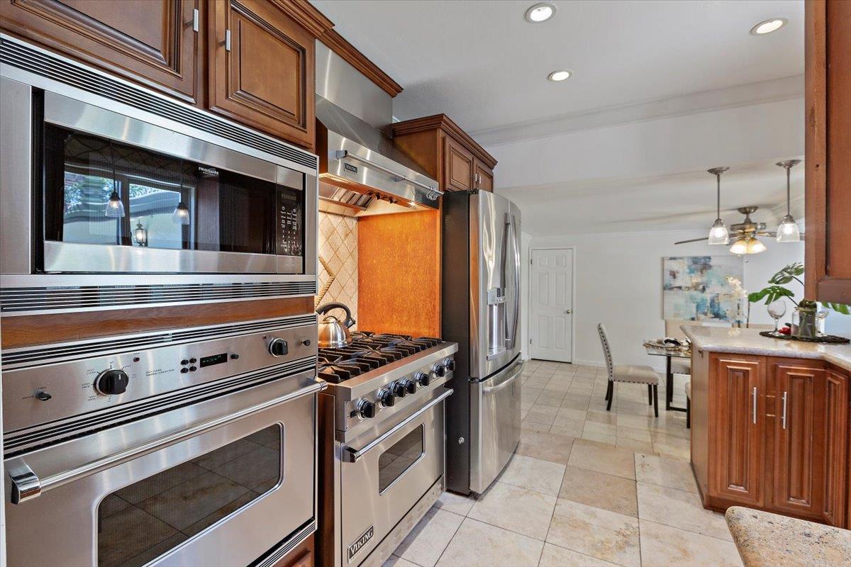 Detail Gallery Image 9 of 38 For 2875 Stevenson St, Santa Clara,  CA 95051 - 4 Beds | 3/1 Baths
