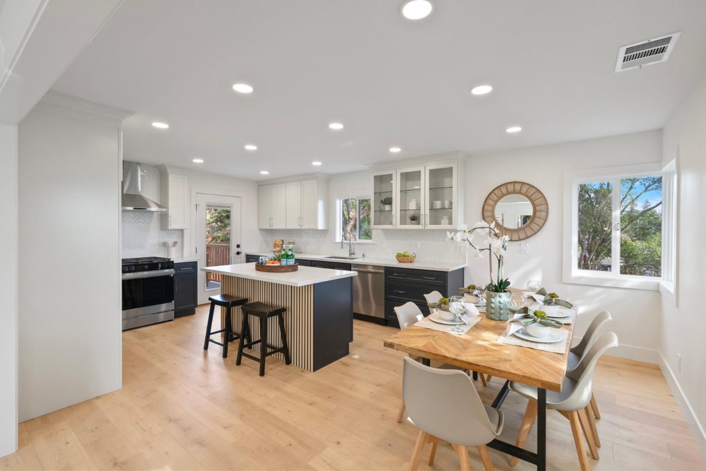 Detail Gallery Image 12 of 53 For 4160 Holly Dr, San Jose,  CA 95127 - 3 Beds | 2 Baths