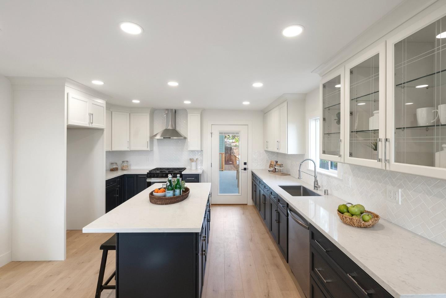 Detail Gallery Image 19 of 53 For 4160 Holly Dr, San Jose,  CA 95127 - 3 Beds | 2 Baths