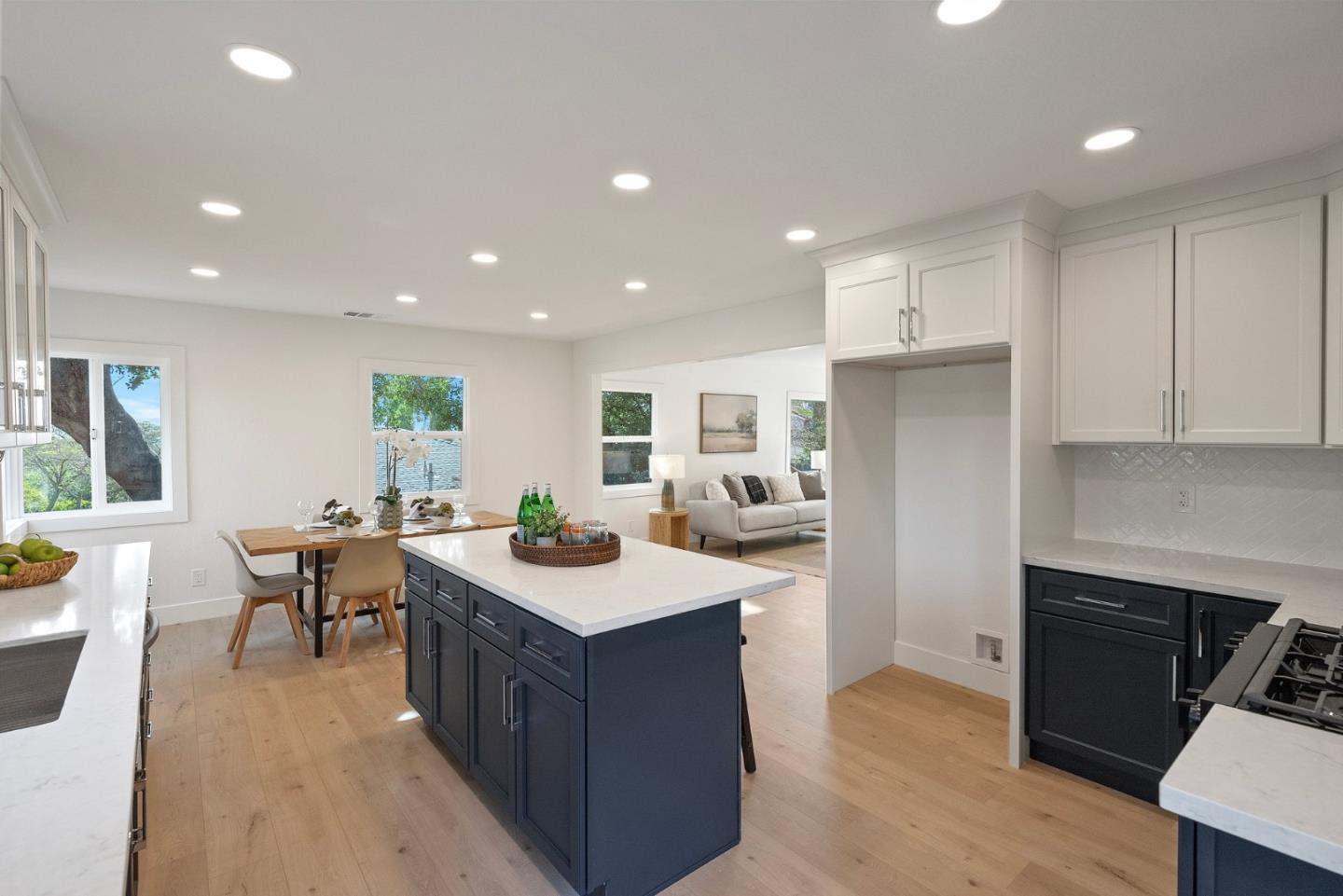 Detail Gallery Image 21 of 53 For 4160 Holly Dr, San Jose,  CA 95127 - 3 Beds | 2 Baths