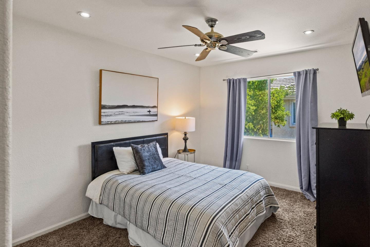 Detail Gallery Image 18 of 25 For 27151 Prestancia Way, Salinas,  CA 93908 - 5 Beds | 4 Baths