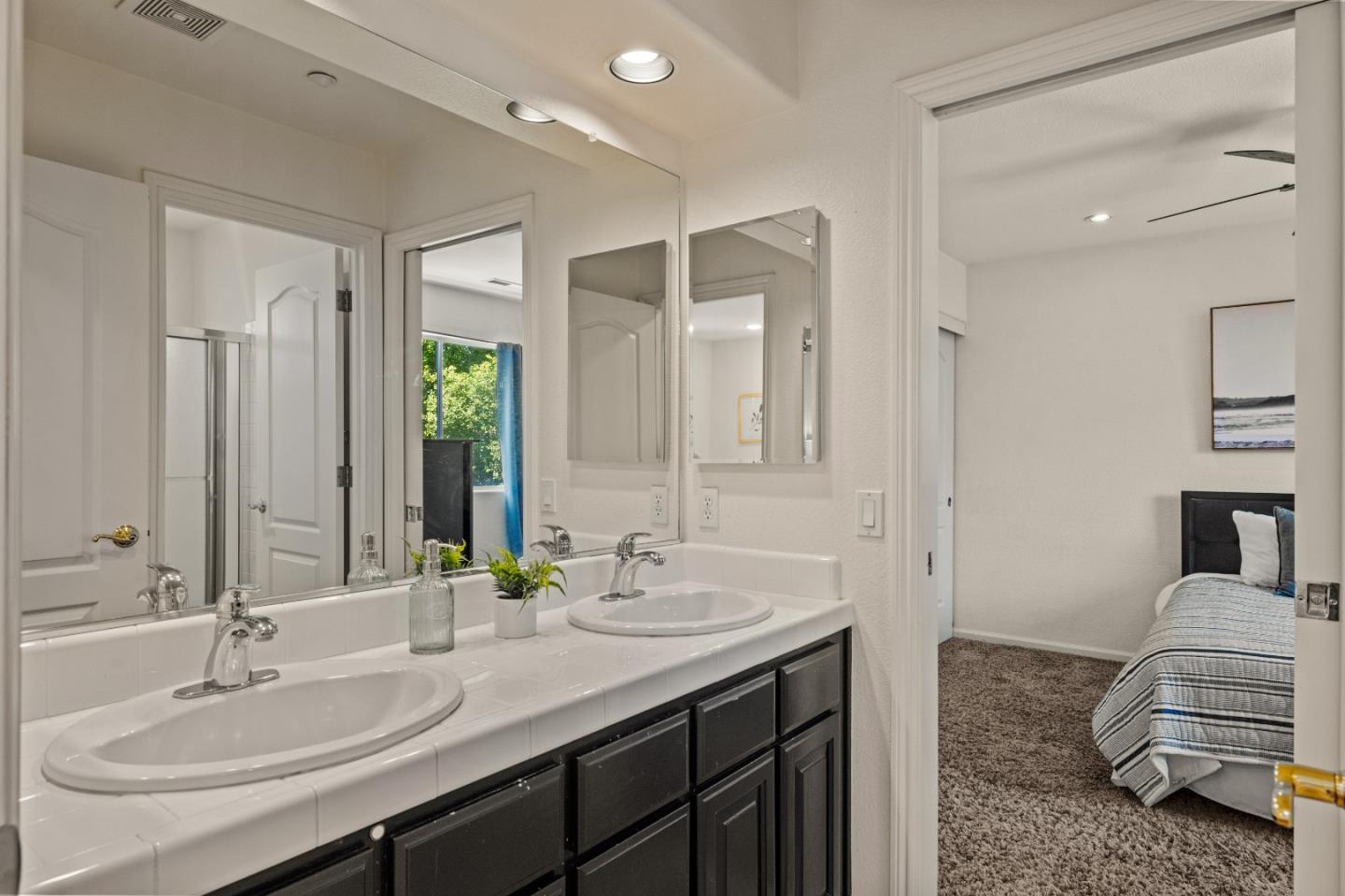 Detail Gallery Image 19 of 25 For 27151 Prestancia Way, Salinas,  CA 93908 - 5 Beds | 4 Baths