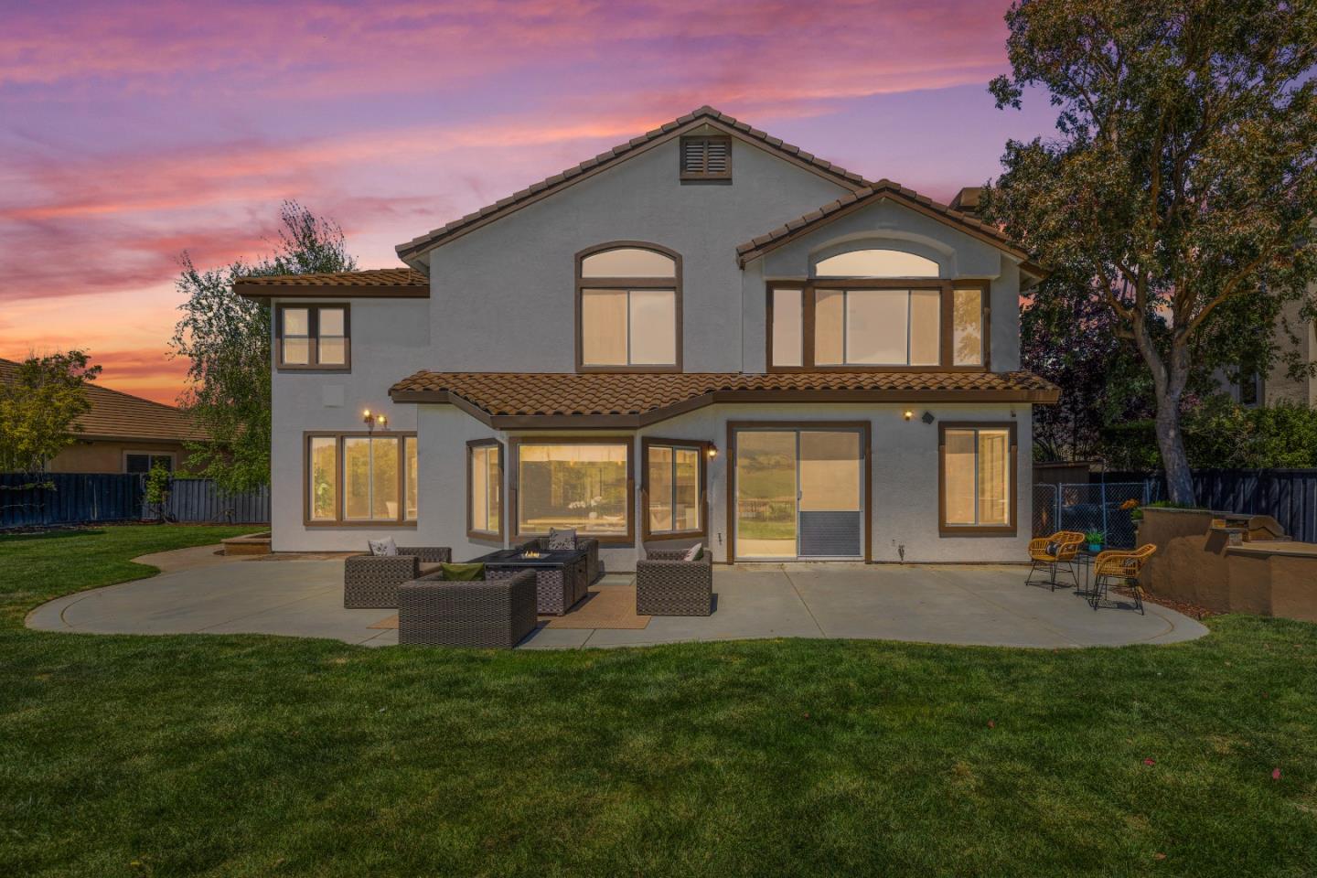 Detail Gallery Image 23 of 25 For 27151 Prestancia Way, Salinas,  CA 93908 - 5 Beds | 4 Baths
