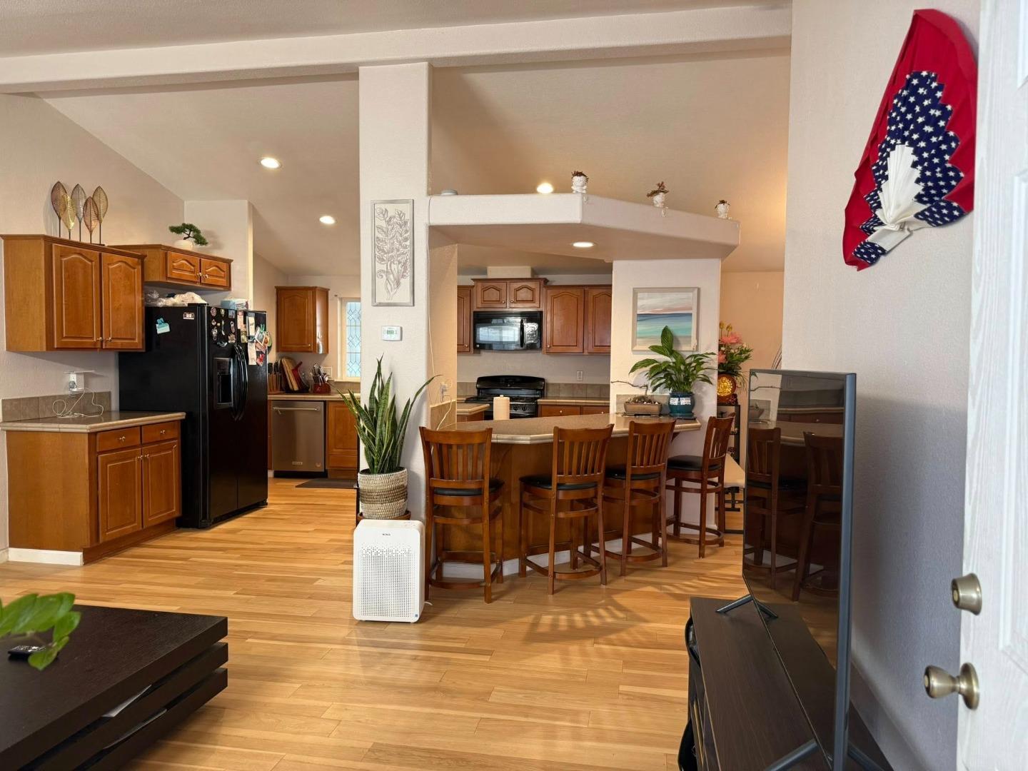 Detail Gallery Image 12 of 34 For 710 Spindrift #710,  San Jose,  CA 95134 - 3 Beds | 2 Baths